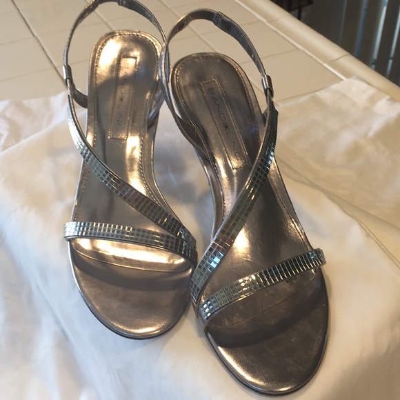 Shoes 👠 - Picture 2 of 3